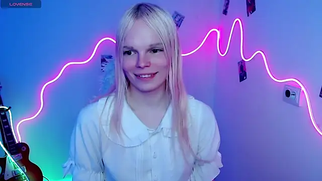 Emily_Nyaffee webcam