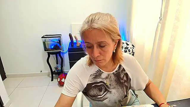 Naty_Stone webcam