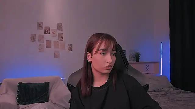 yourfitoviolett webcam