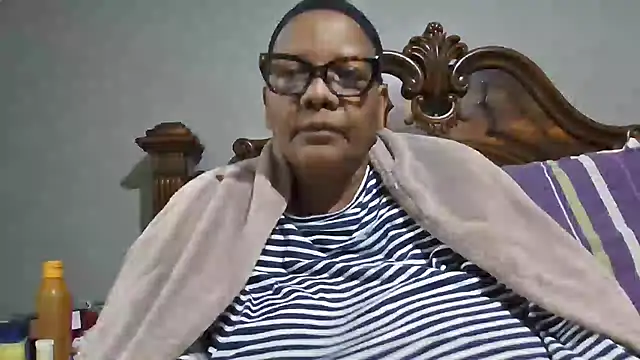 SEXYBOOBSNASS webcam