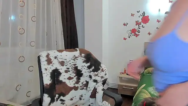 Adelamilfsex webcam