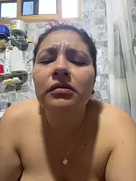 Cami_Moon1 webcam