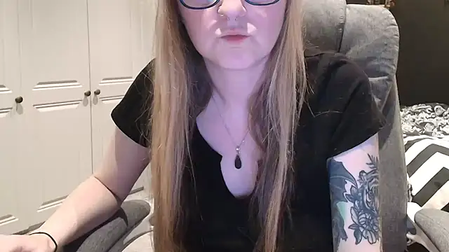 short_sweetpea webcam