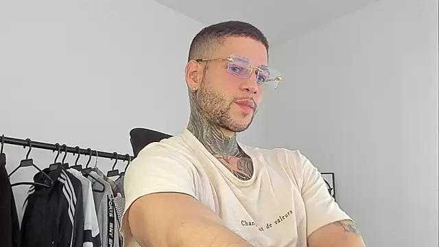 _jamesleandros1