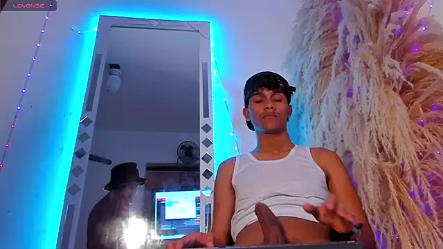 milo_crave webcam