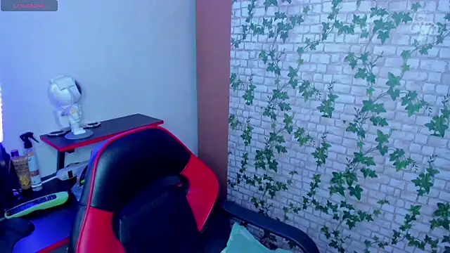 MIABOOBS__ webcam
