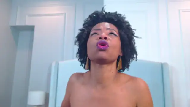 ChantalGarner webcam