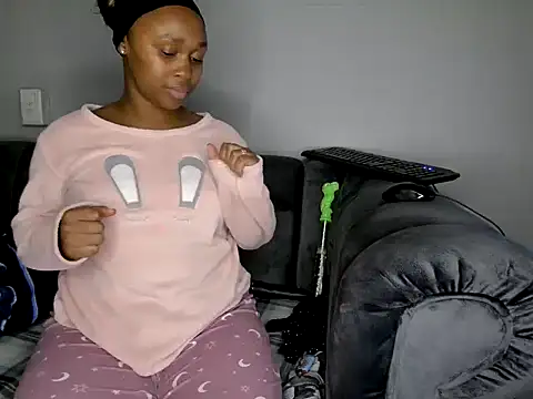 Pearl_00 webcam