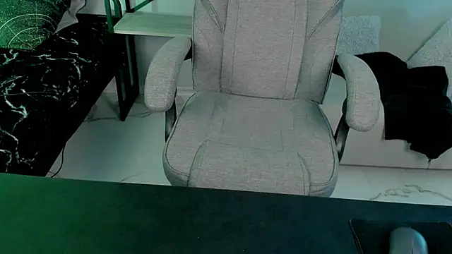 NitaNihil webcam