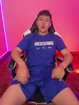 oliver_kyy webcam