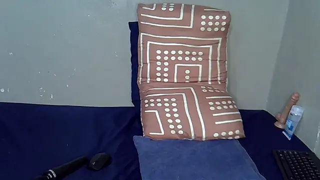 bellabootie - Bellabootie's free webcam - UK Sex Cams