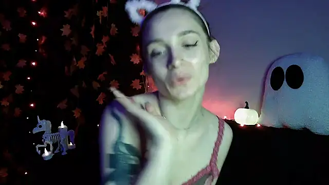 __Leyla__ webcam