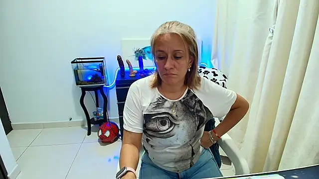 Naty_Stone webcam
