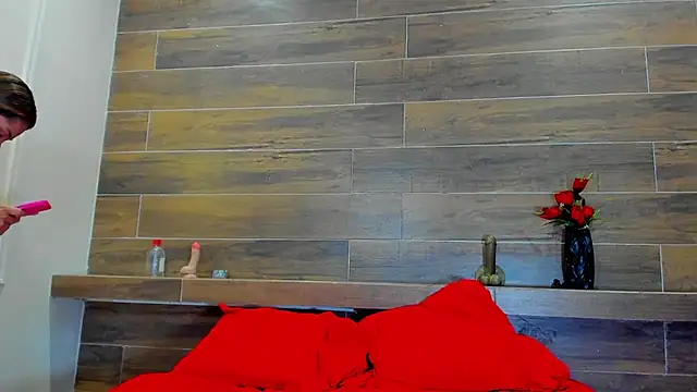 LorenaVarga webcam