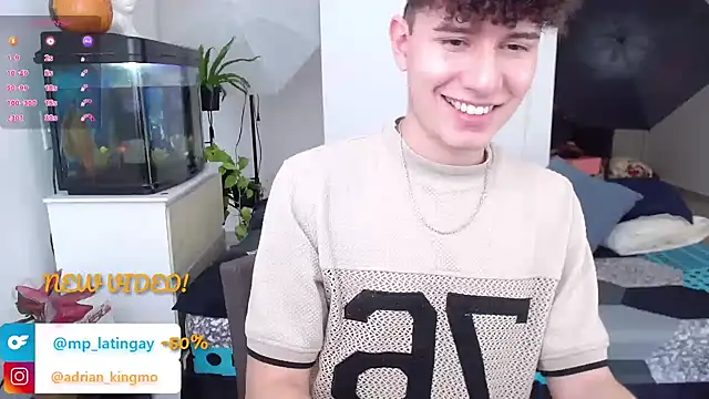 adrian_morelly webcam