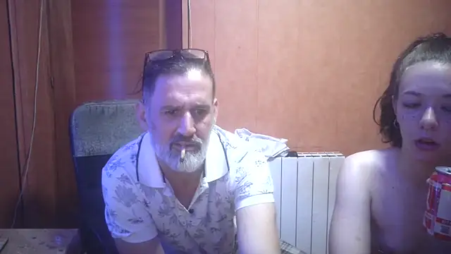 Lia_Y_PatrickX webcam