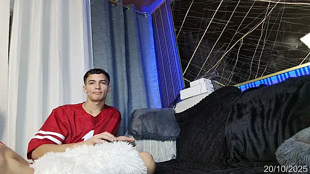 eroseliam webcam