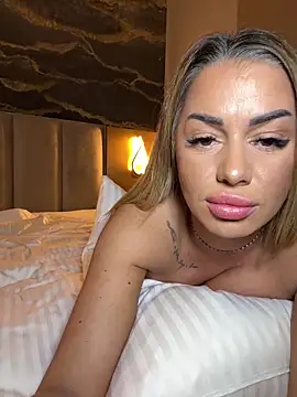kirstievegas (F young) - Squirt? Pleasee do😈🎁last til