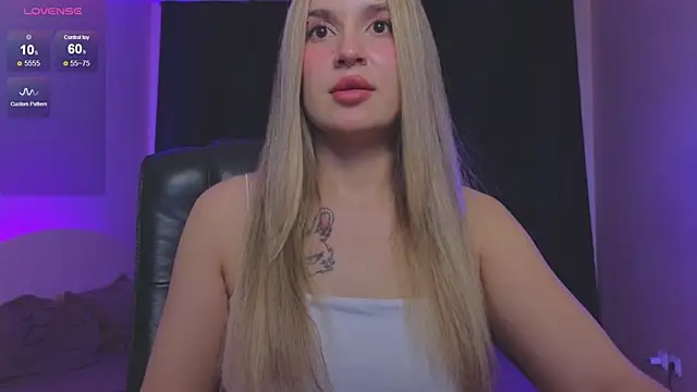 RoxyChill webcam