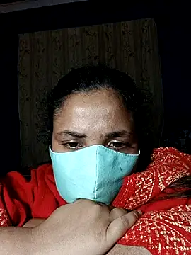 HotAishaa webcam