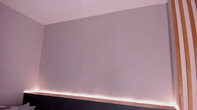 sara__jones_gh webcam