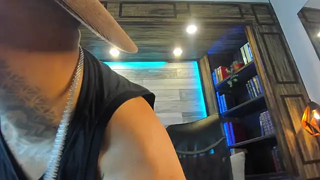 Donovan_Desmond webcam