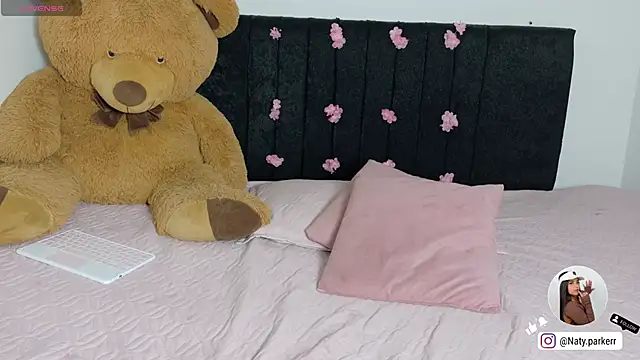 Natashaparker__ webcam