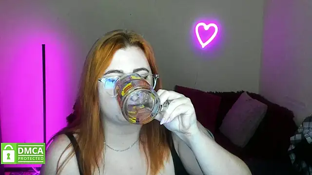 Alicia_love00 webcam