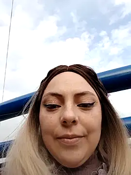 madelaine- webcam