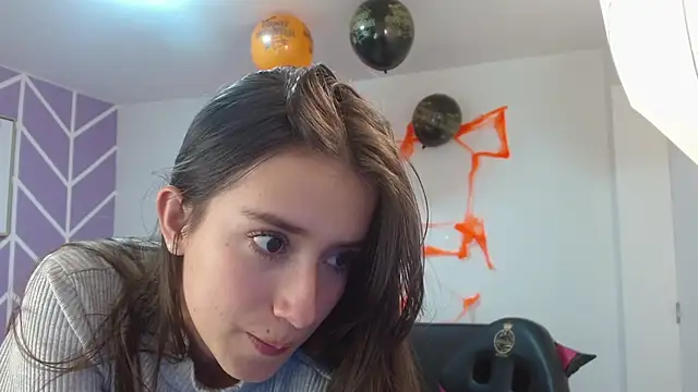 Adhara_Kitten webcam