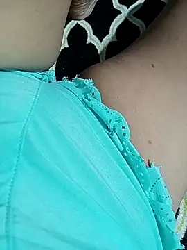 Hotmommax webcam