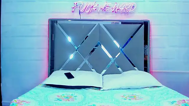 Innocent_Room1 webcam
