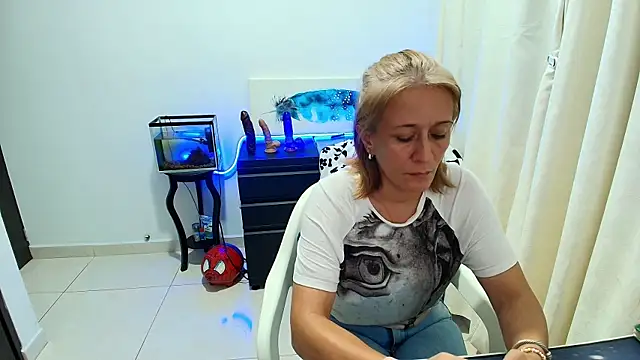 Naty_Stone webcam