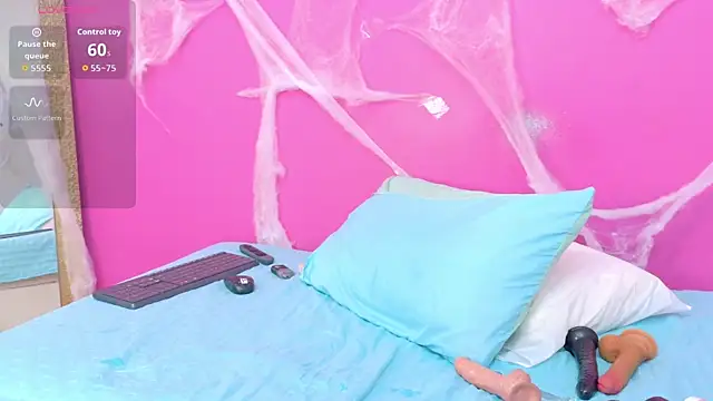 cutepetitee webcam