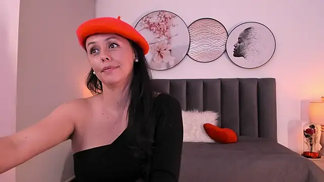 SaharaGarcia__ webcam