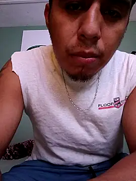 Penelargo1233r webcam
