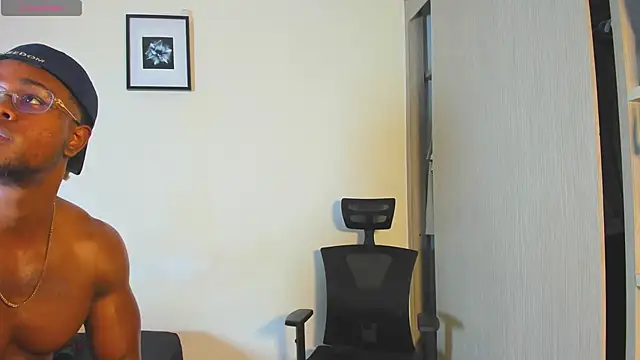AdonisKnight webcam