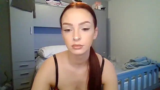 Filthy-British-Skylar webcam