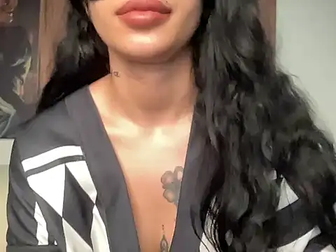Divine_Goddes webcam