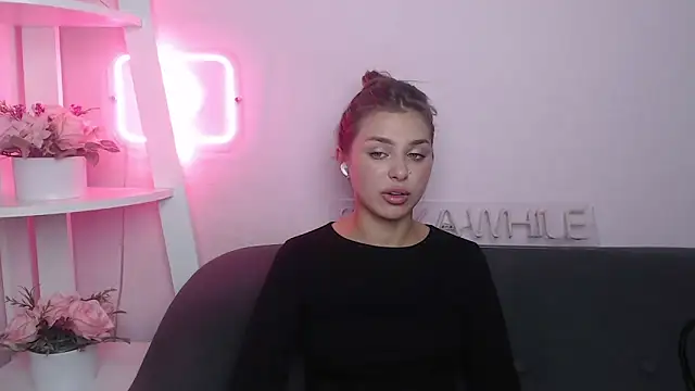 MilanaAngelAs webcam