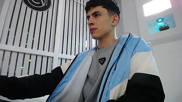 AdrianRinaldi webcam