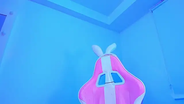 Ariana_f