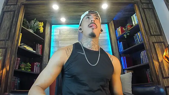 Donovan_Desmond webcam