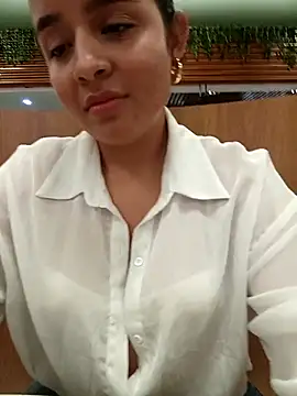 Julieth_hot-69 webcam