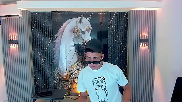 Shadowhunters_ webcam