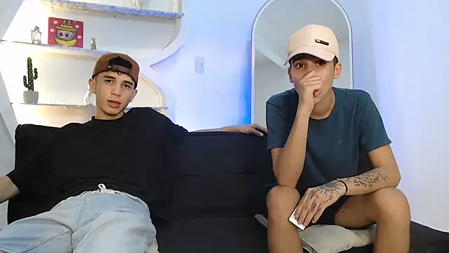 THREE_GUYS_HOT