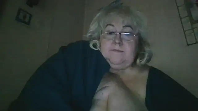 Lala-Love56 webcam