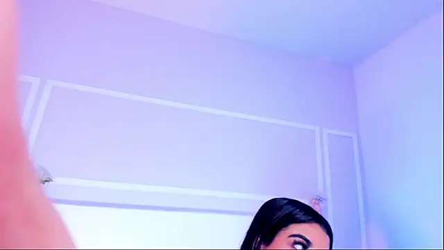 TianaGlow26 webcam