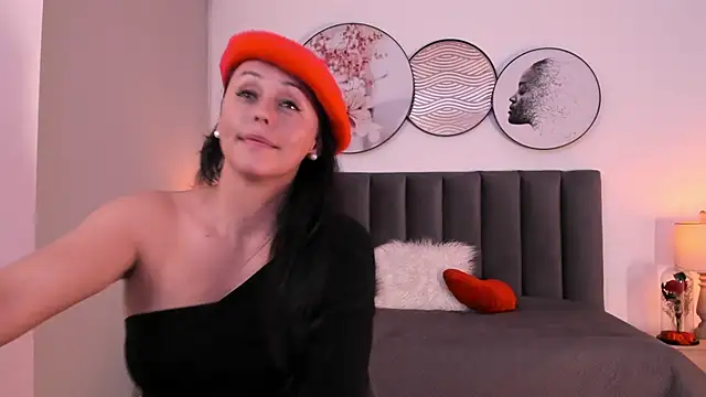 SaharaGarcia__ webcam