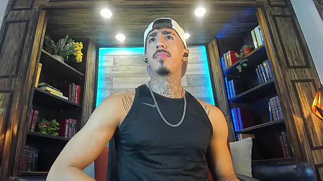 Donovan_Desmond webcam